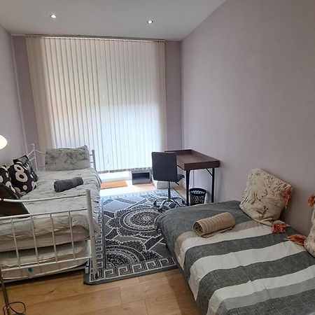 Comfy Fenia Stay Londres Exterior foto