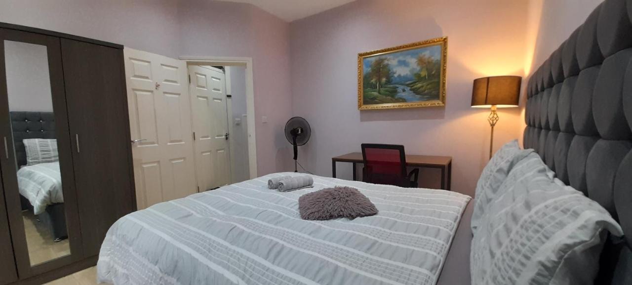 Comfy Fenia Stay Londres Exterior foto