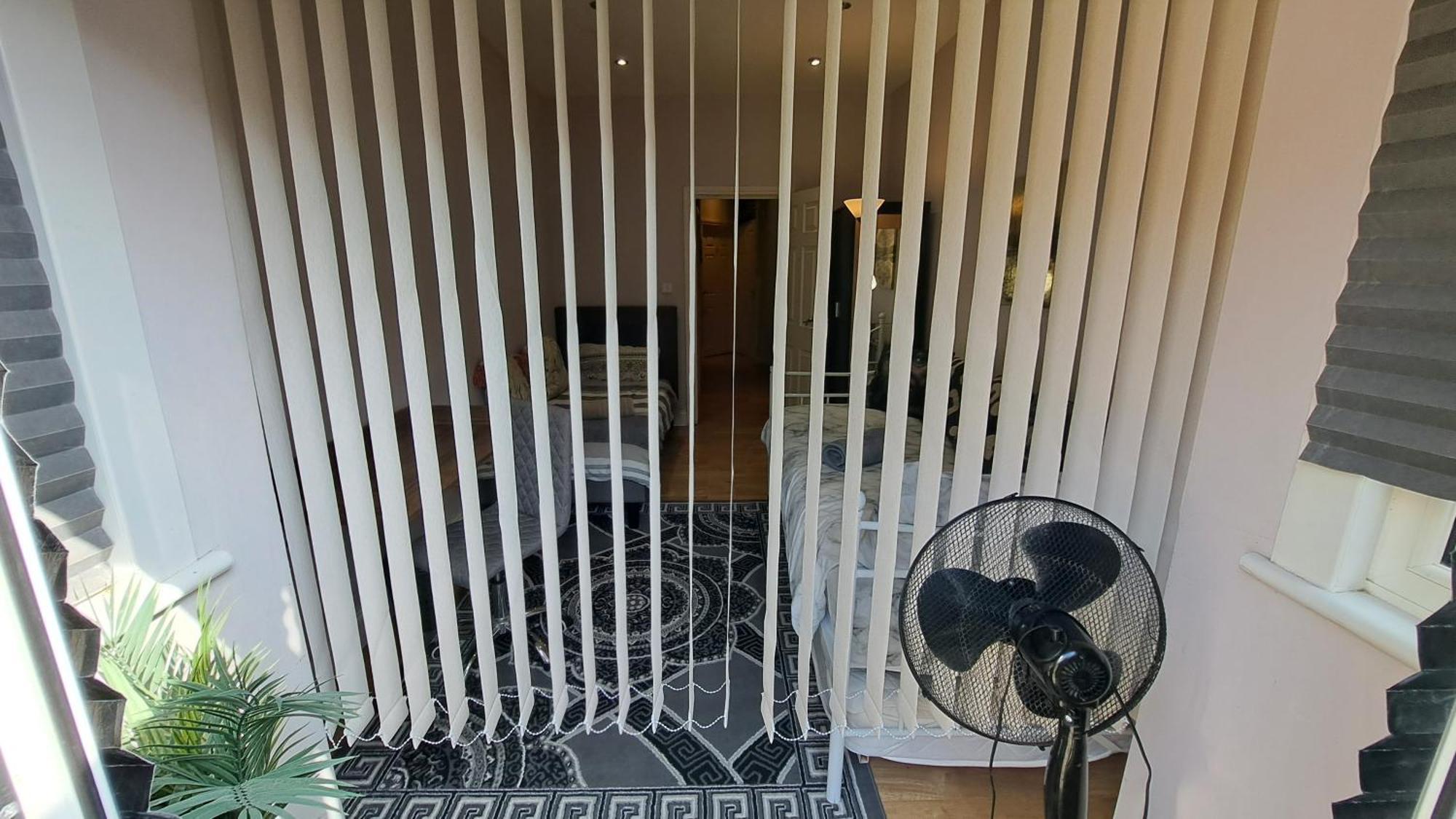 Comfy Fenia Stay Londres Exterior foto